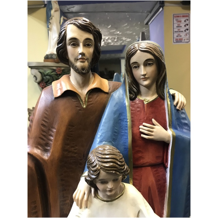 holy family 28"