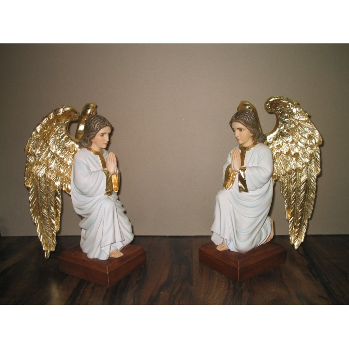 Adoring Angel 16 12622 A 62023